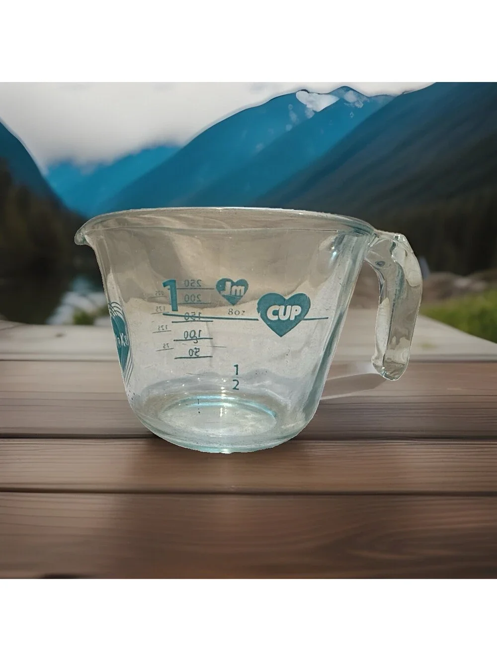 Pyrex Glass Measuring Cup Turquoise Blue Heart 1 Cup 250 ml Discontinued Rare